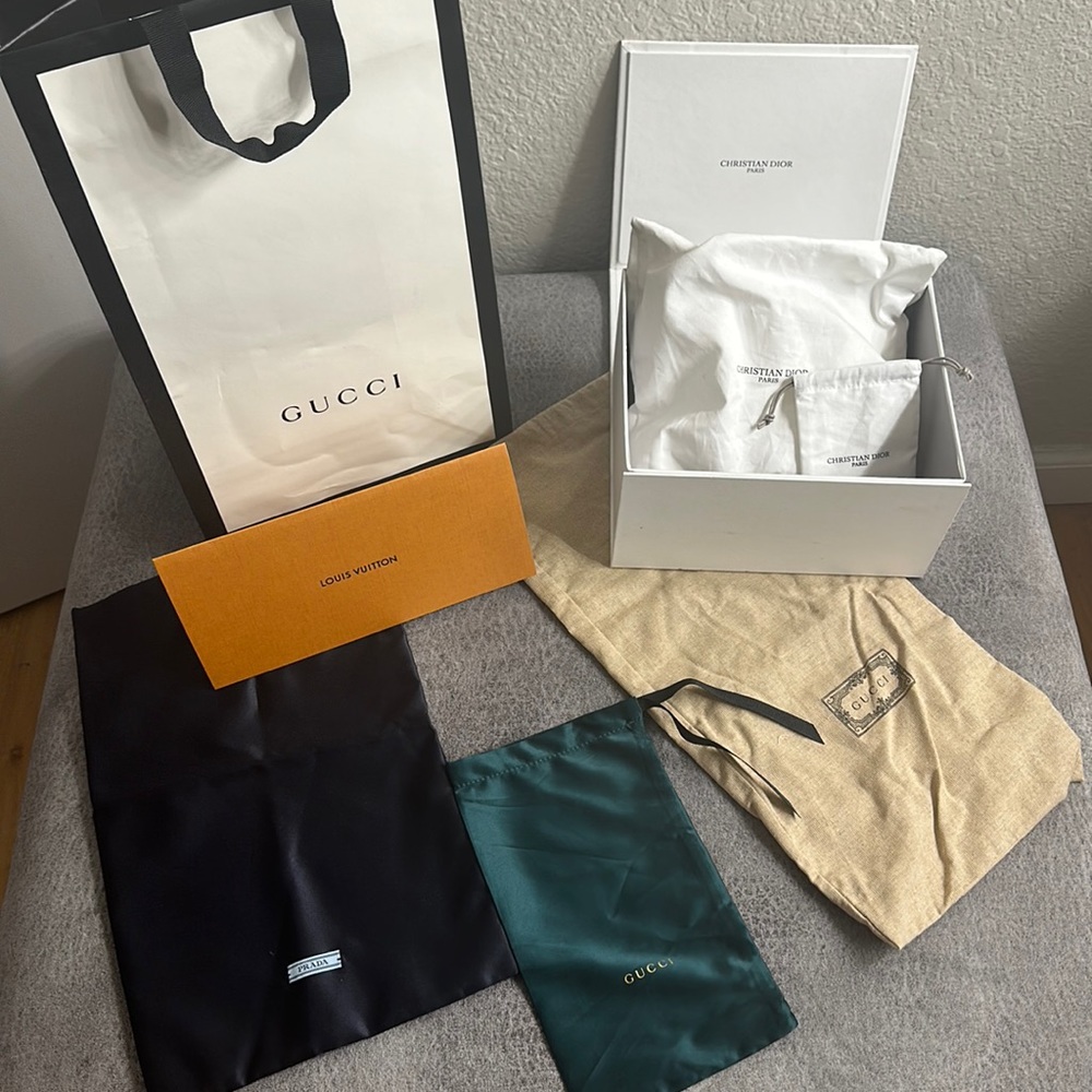 BUYERS DREAM 8 ITEMS